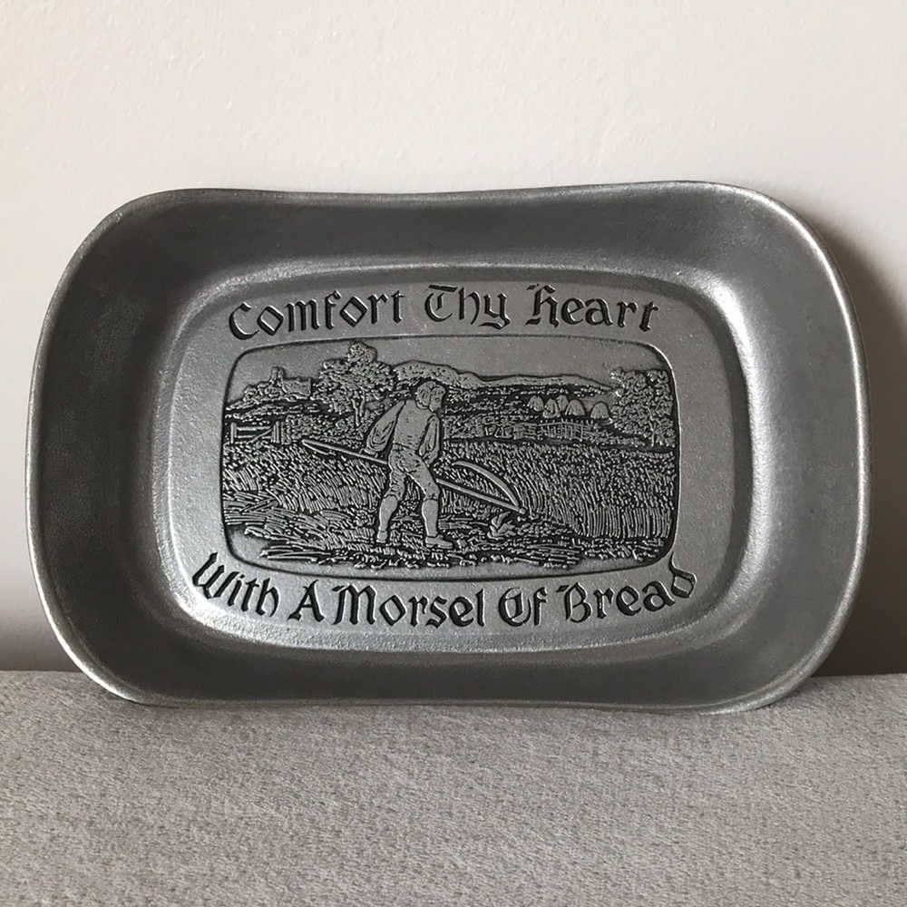 Vintage Wilton Armetale Bread Plate
